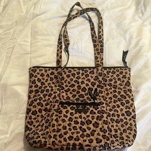 Vera Bradley- Leopard Print Zip Tote